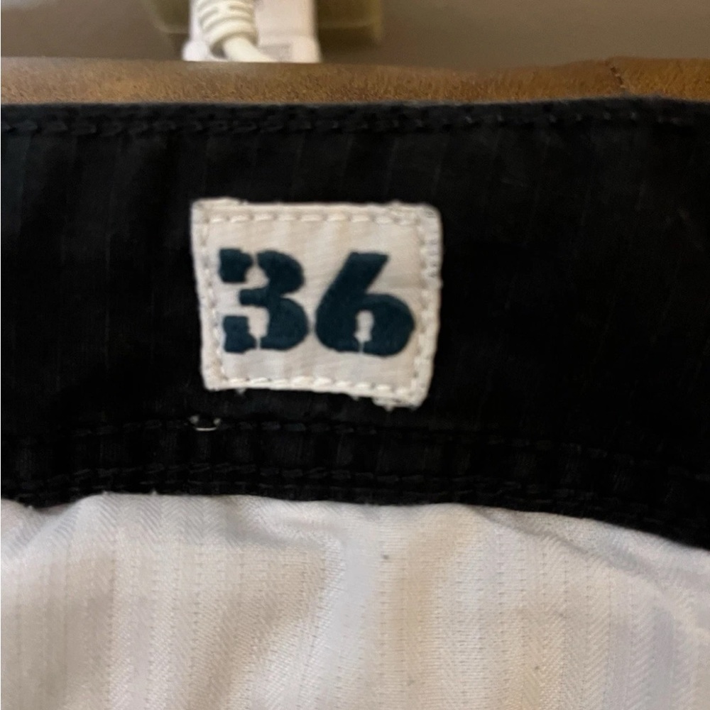 Lucky Brand Men’s Black Cotton Shorts Size 36 Chino Flat Front Pockets EUC - Picture 6 of 7